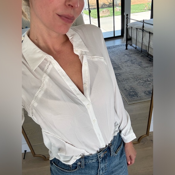 White button down with detailing - Picture 3 of 7